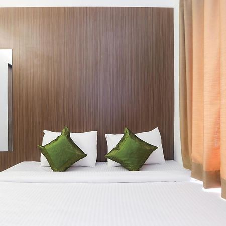 Treebo Trend Sapphire Studio Nashik Eksteriør billede