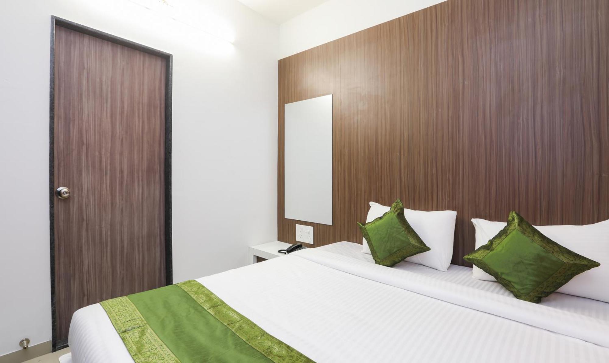 Treebo Trend Sapphire Studio Nashik Eksteriør billede