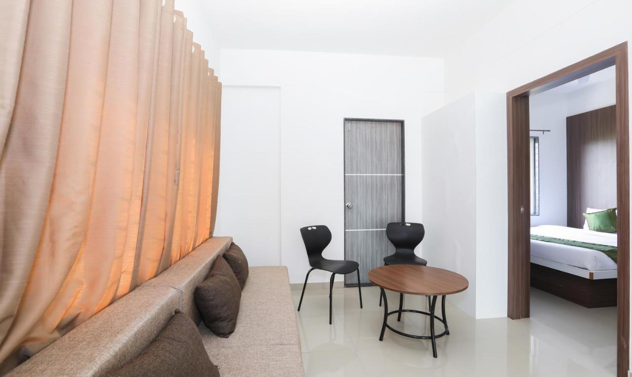 Treebo Trend Sapphire Studio Nashik Eksteriør billede
